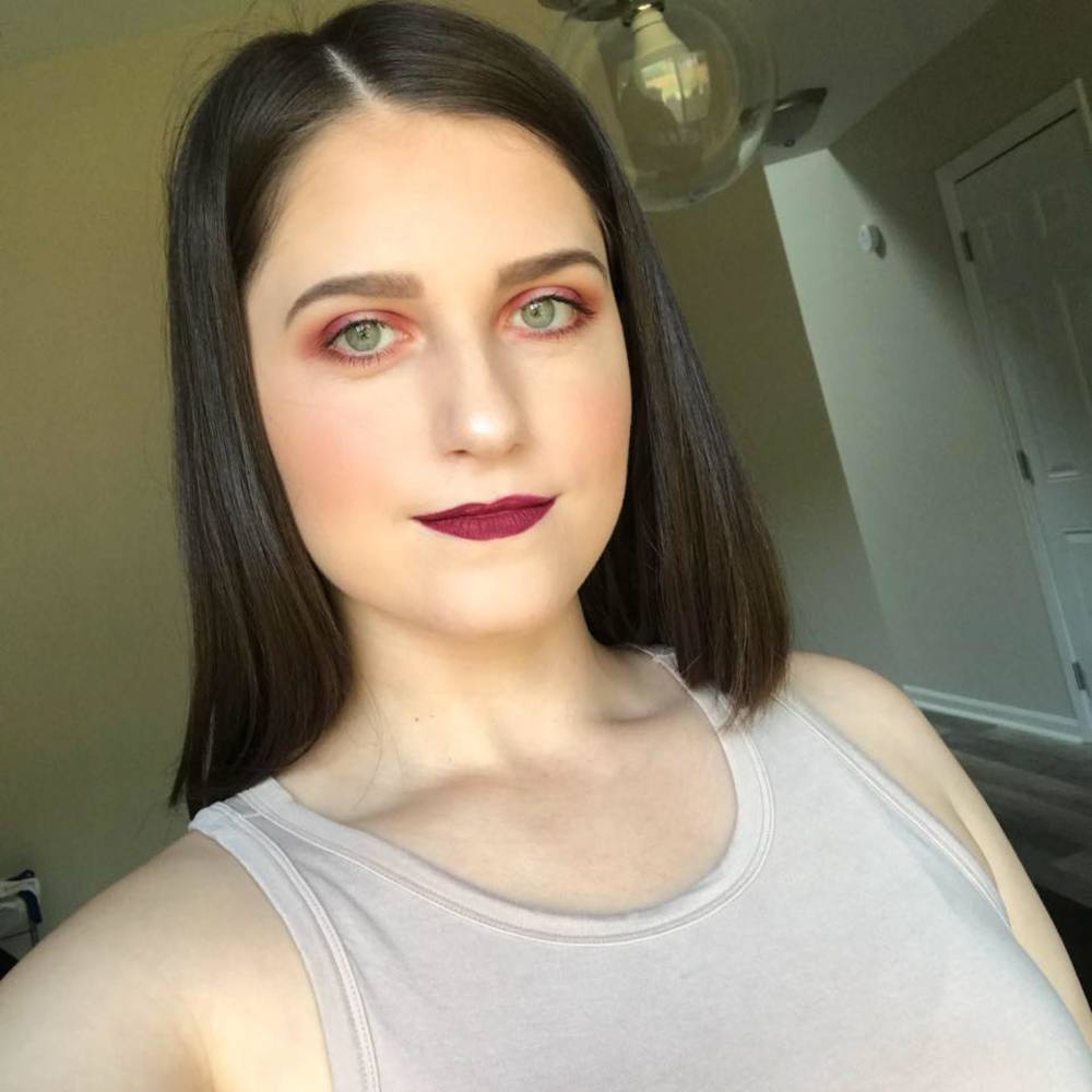 Meet your Posher, Amelia
